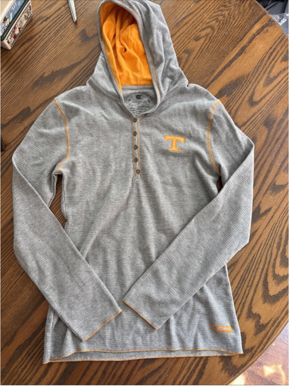 colosseum tennessee vols youth pullover waffle knit large